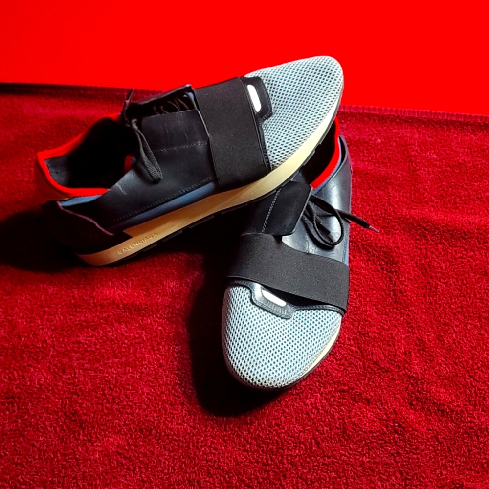 BALENCIAGA size 11 Luxury tennis shoes